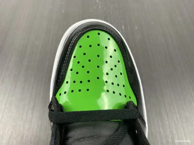 Cheap LUCY Air High Pine 1 555088-030 OG Green Jordan 0516
